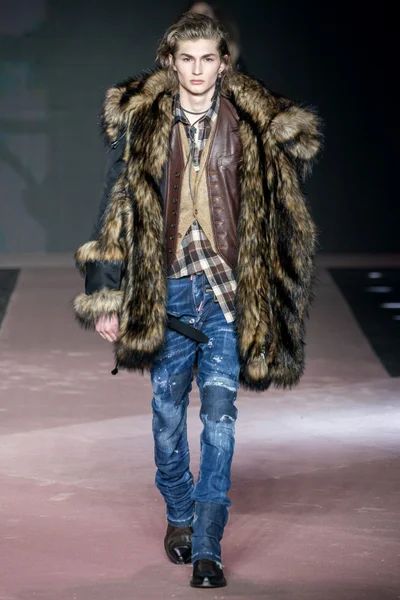 Look 51